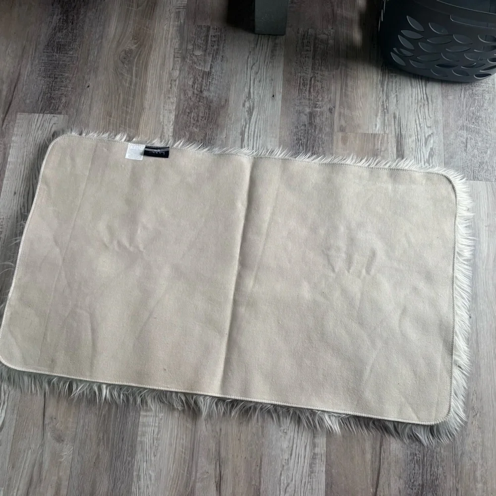Nicole Miller Gray Faux Fur Decorative Accent Rug Set Of Two
